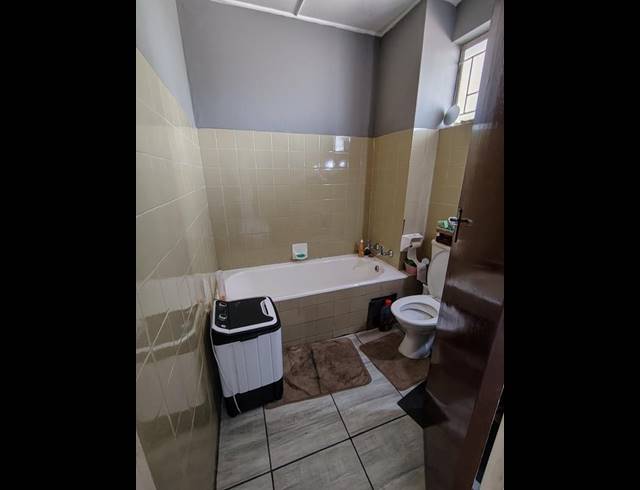 1 BEDROOM APARTMENT FOR SALE IN SASOLBURG EXT 4